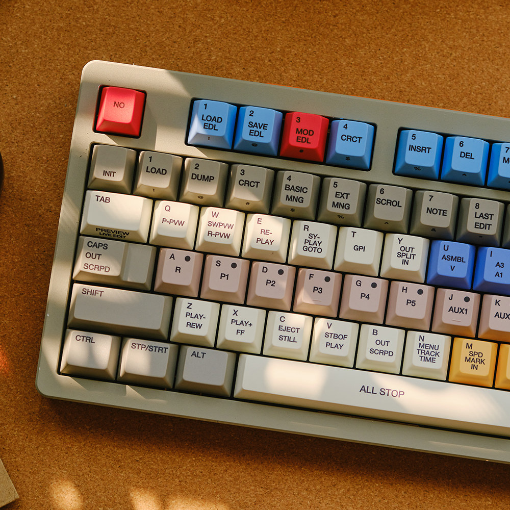 FBB Keycaps S9000 Retro Style  - Retro Gaming Keyboard 评论和价格