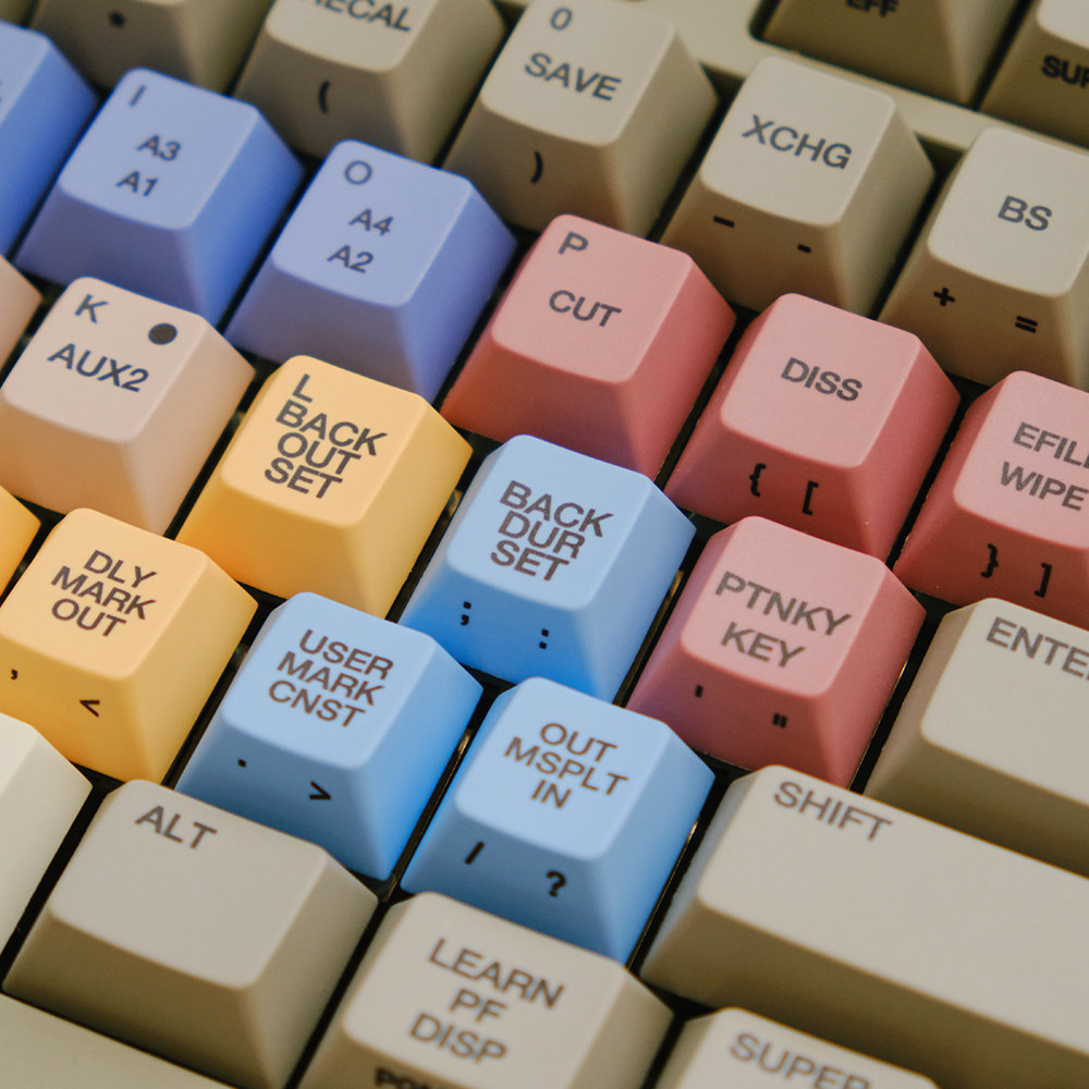 FBB Keycaps S9000 Retro Style  - Retro Gaming Keyboard 评论和价格