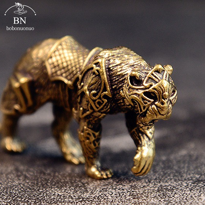 Retro Brass Majestic Saber-too - Retro Gaming Decor 评论和价格